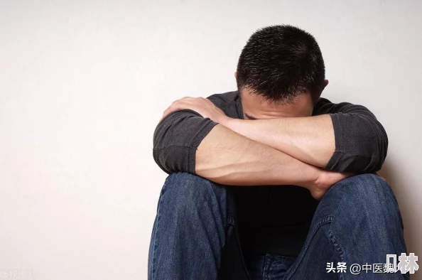 男人的 伸到 里面无挡：当代男性在情感与欲望之间的挣扎与自我发现之旅